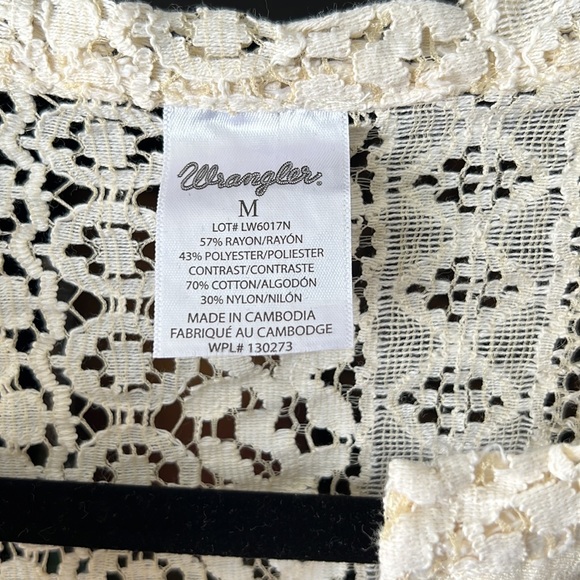 Wrangler Top - Picture 2 of 5